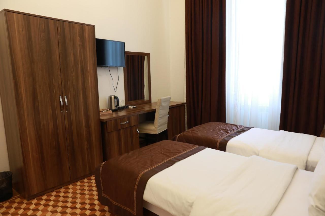 باكو Malakan Hotel المظهر الخارجي الصورة